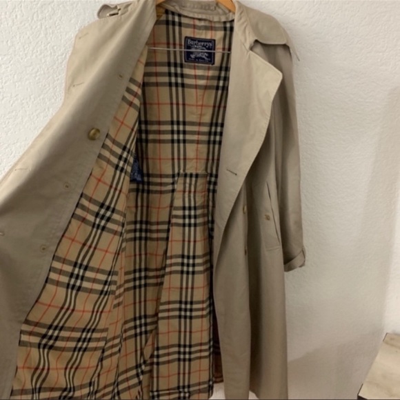 Burberry Vintage Trench Coat - Picture 5 of 16